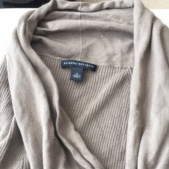 Banana Republic cardigan - Picture 2 of 4